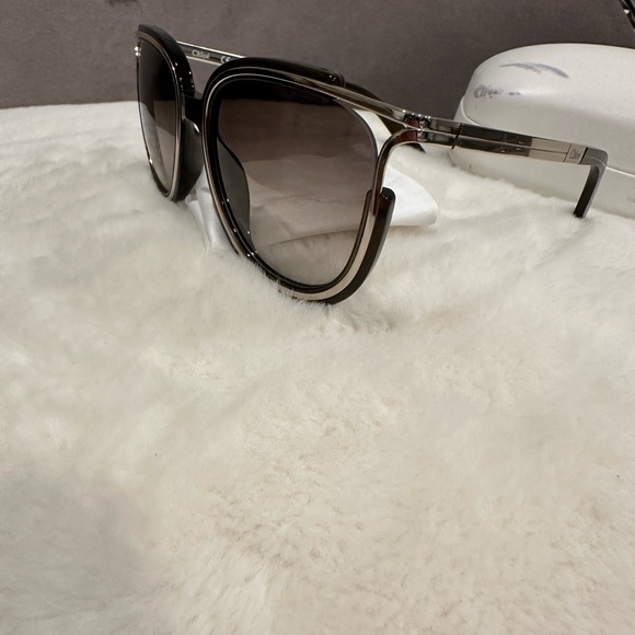 Chloe Women’s Sunglasses CE688S Color 303 - Picture 5 of 8